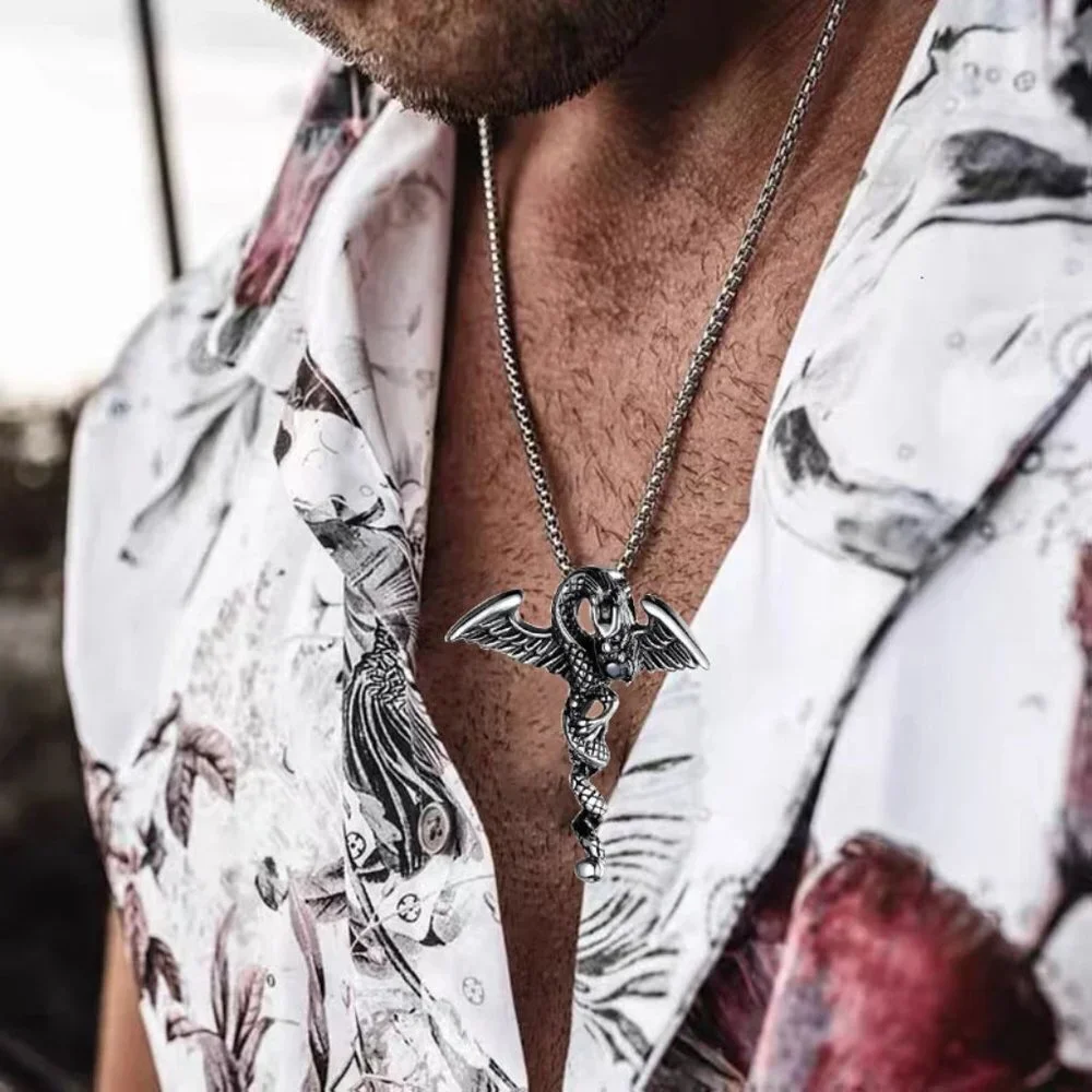 ❤️Stainless steel rhinestone dragon Necklace, N90201P137